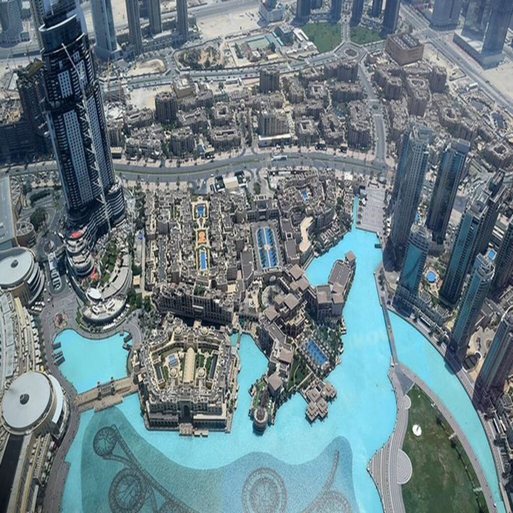 منظر بانورامي لبرج خليفة وأفق دبي