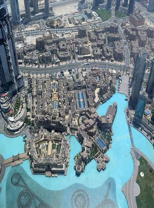 منظر بانورامي لبرج خليفة وأفق دبي