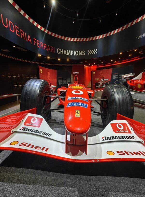 تجارب ترفيهية مدهشة لعشاق السيارات