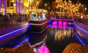 الأجنجة الثقافية في القرية العالمية