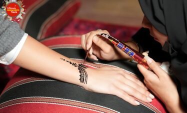 premium desert safari dubai henna tattoo experience for ladies
