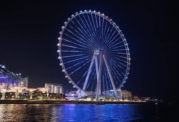 الأنشطة البحرية في دبي