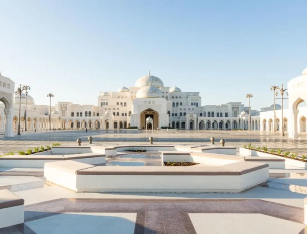 زيارة قصر الوطن وتجربة الثقافة الإماراتية
