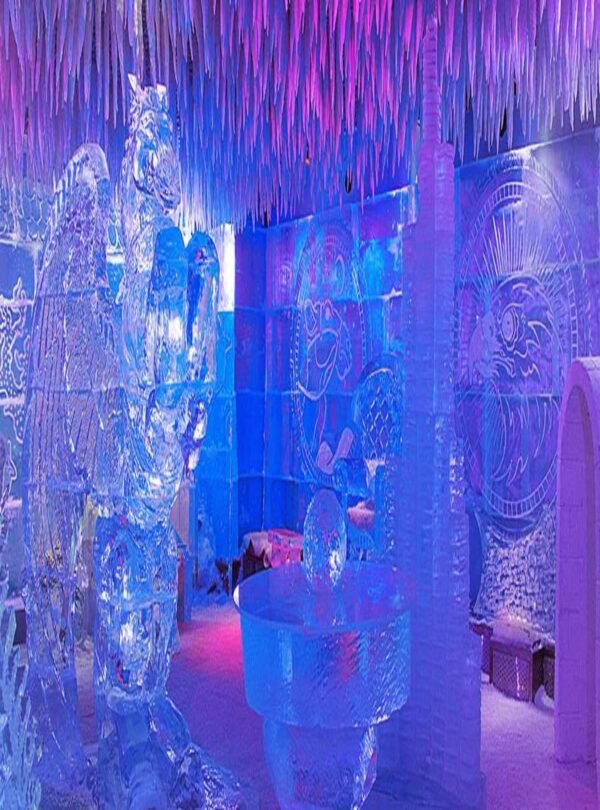 تجربة الجليد الفريدة في Chillout Lounge دبي