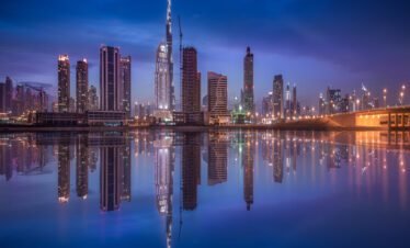 جولة في دبي تجمع بين الحداثة والتاريخ