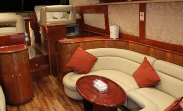 استئجار Fantasea 2 يخت فاخر في دبي للحفلات الخاصة